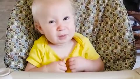 #babyreaction #funnybaby #funnyvideo #cutebaby #babyvideo #chubbybaby