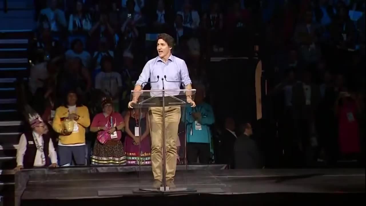 Trudeau gets booed, as usual! 😂