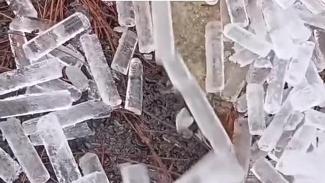 North Korea is currentlyGoing through an ICE AGE!!Send help!