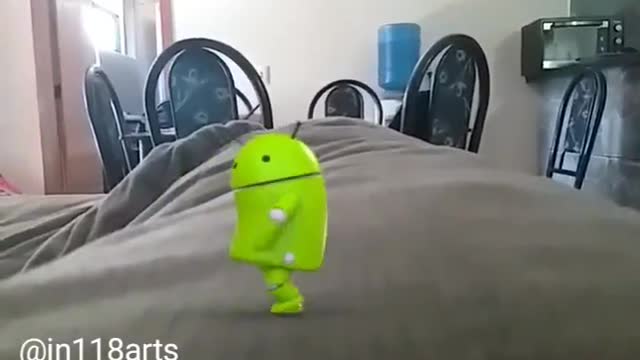 Robo dançando