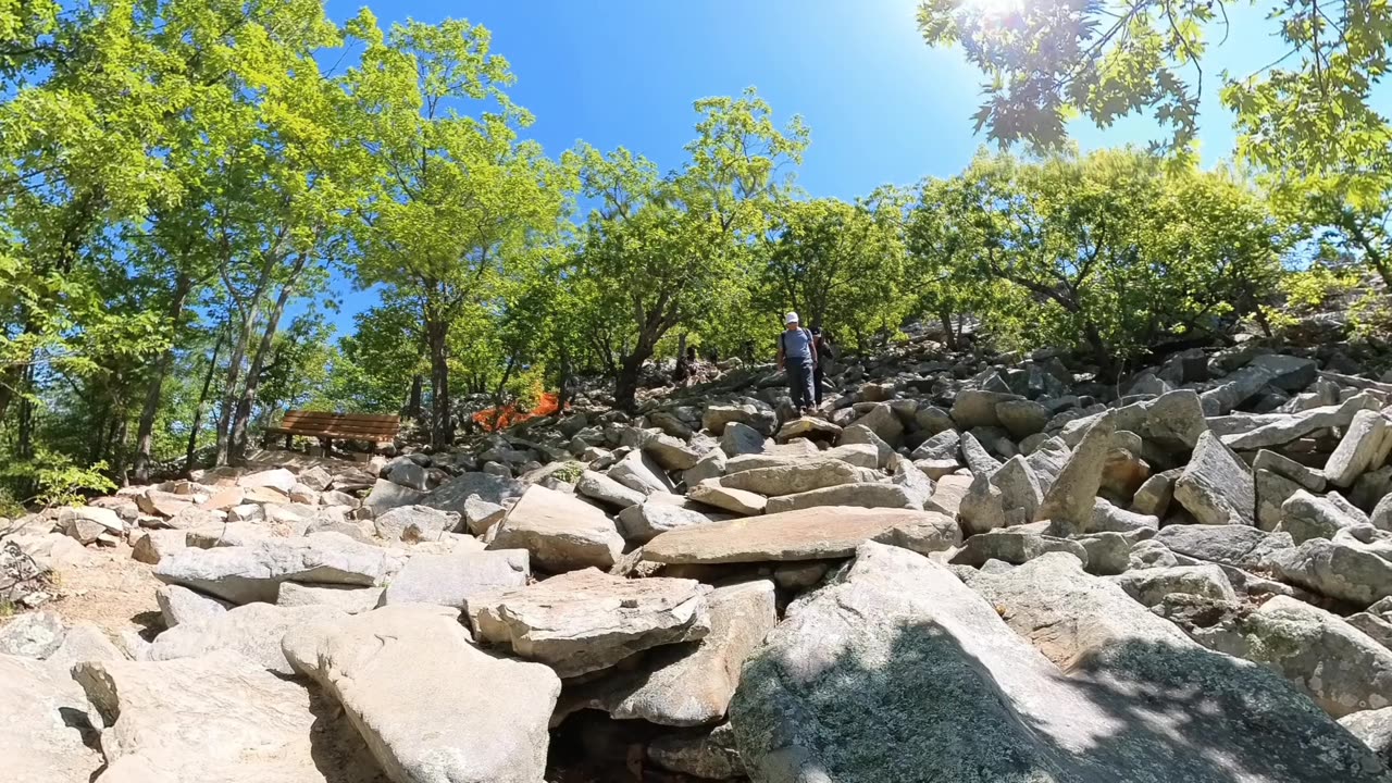 KaraBand Hiking Pinnacle Mt Sate Park Part 2