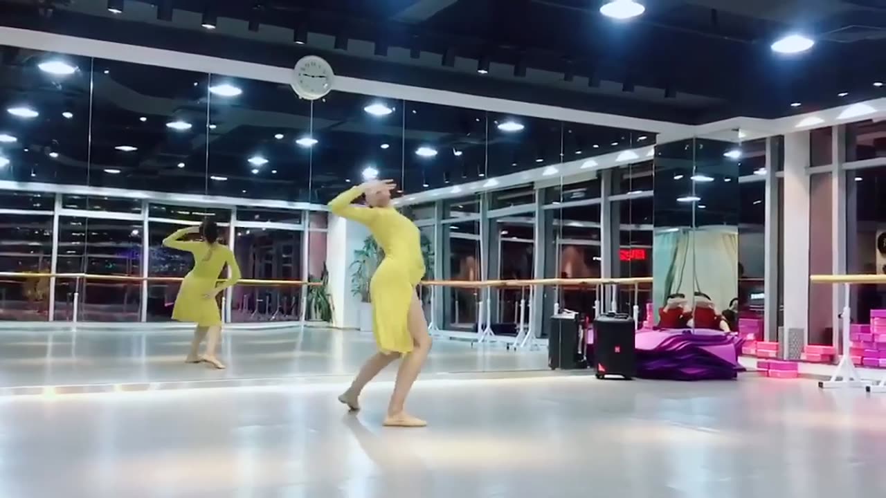 Beauty dancing