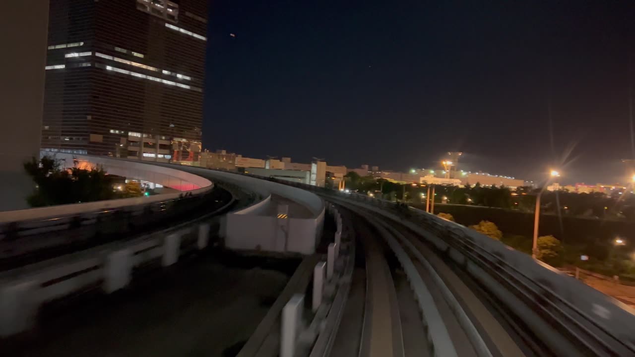 Stunning Tokyo Bay Nightride on the Yurikamome Line (Pt. 2)