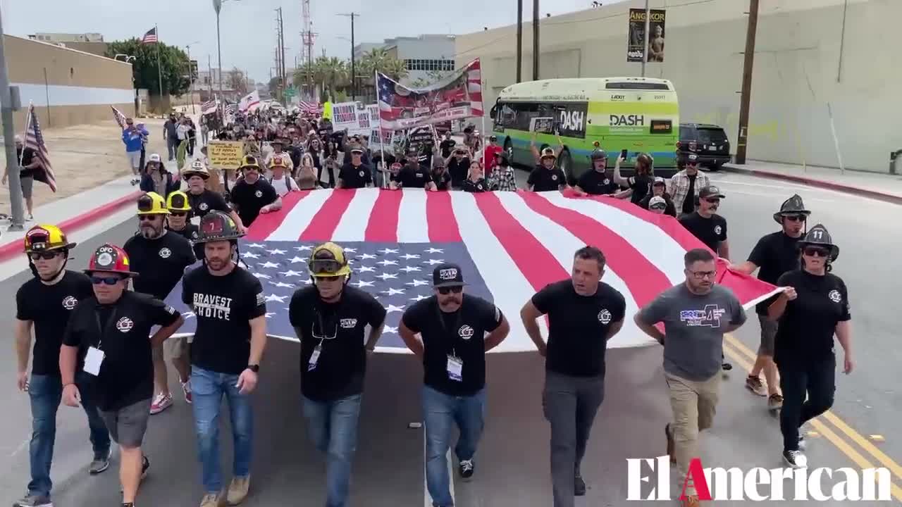 Firefighters, doctors, and teachers protest against the vaccine mandate! The media won't report it