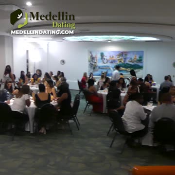 Colombian Women FLOOD Foreign Dating Apps