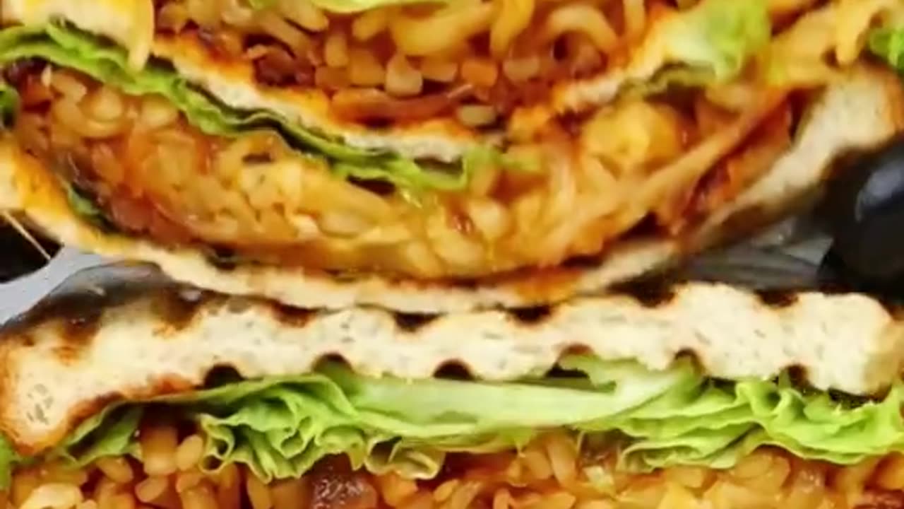 Korean Noodles Sandwich