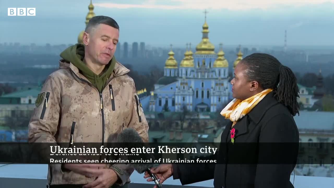 Celebrations in Kherson as Ukraine recaptures key city from Russia – BBC News_5