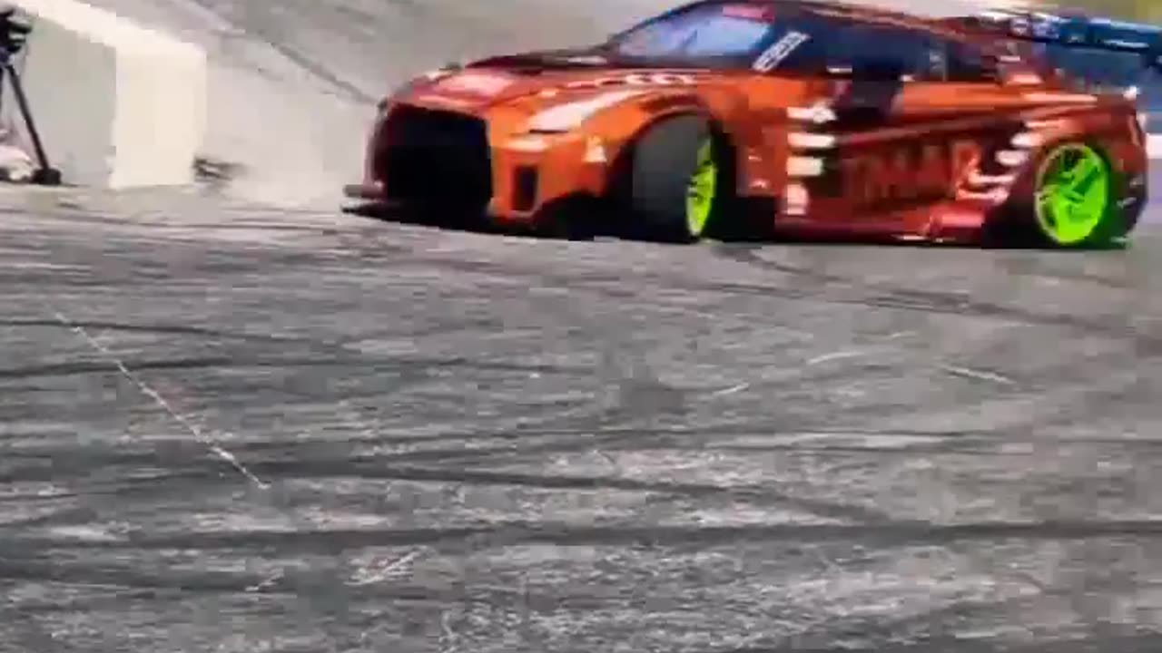 Racing car stunt