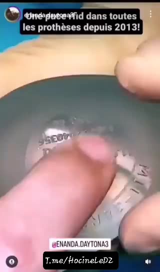 Des micropuces RFID sont présentes dans tous les implants en silicone depuis 2013.