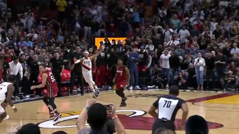 Josh Harts Hits EPIC Corner Three For The Win #TissotBuzzerBeater