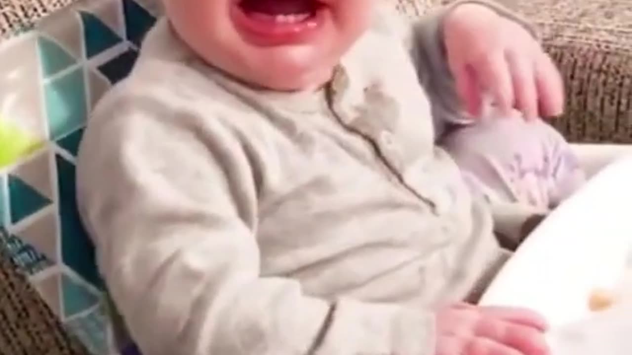 Funny Baby Videos eating fruits