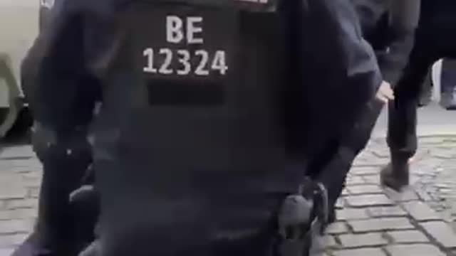 Polizei dein Freund und Helfer
