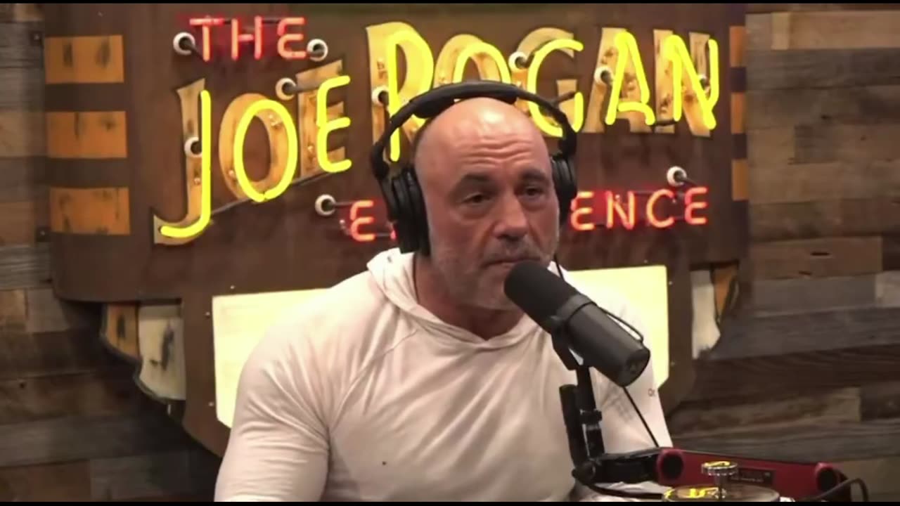 Joe Rogan & Donald Trump Rally American Patriots In Defense Of Freedom Of Speech