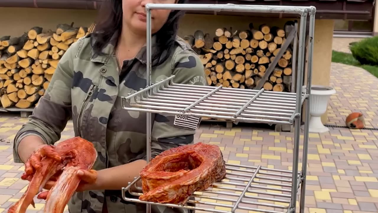 A huge 12kg CARP with Real CAVIAR Inside!