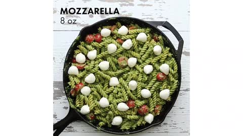 CREAMY PESTO PASTA BAKE
