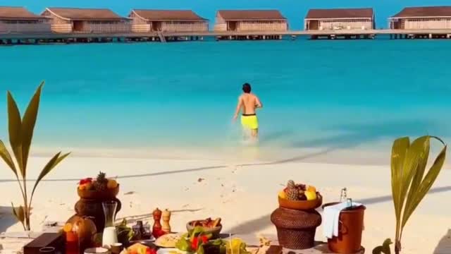 Maldives Breakfast Time Travel Big Player Travel Recommendation Officer Blue Healing Department