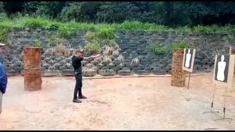 TREINAMENTO DE SAQUE E TIRO COM UMA MÃO