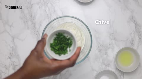 Sour Cream Dip (Sour Cream and Chive Dip)