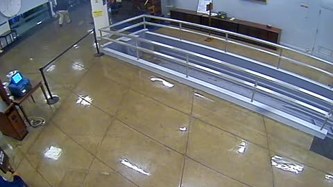 3064RHOBG3SubwayScreening_2021-01-06_03h00min00s397ms.mp4