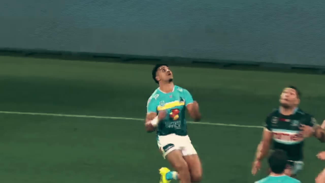 Sharks v Titans