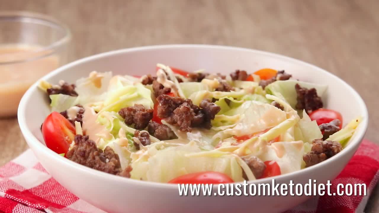 Smoky Cheeseburger Salad - Recipe and Nutritional Information in the Description #ketodietplan