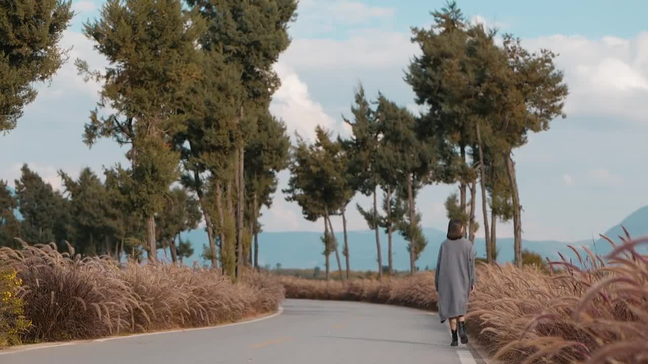 "I will miss you when I am busy. I only miss you when I am free."