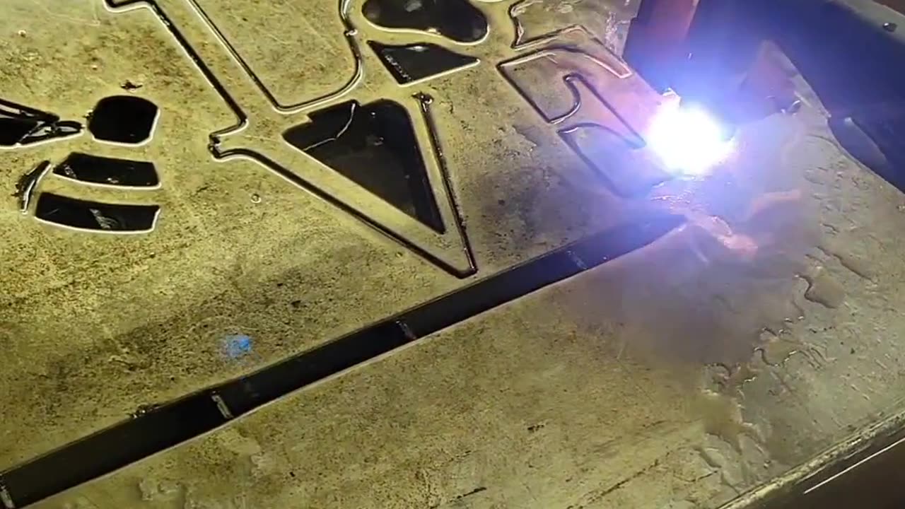 Cutting stainless steel