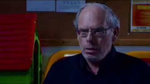 אחד הפרופסורים מגלה את האמת. אחד הסרטים הכי חשובים שתוכלו לראות