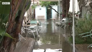 Severe flooding hits Spain's east coast after record rainfall - BBC News