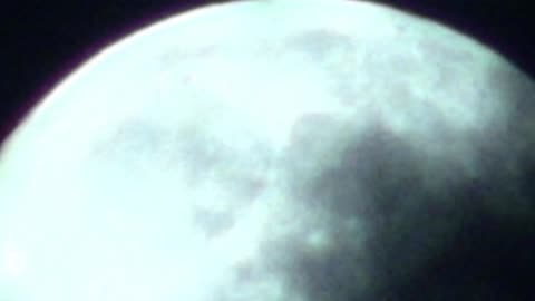 Tony Sutton - Filming the Moon with Canon Legria HF200 Camcorder (2010)