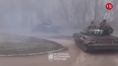 Ukrainian tanks attack Russians in Bakhmut - Invaders are delivered crushing blow