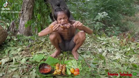 Eat food in primitive Food