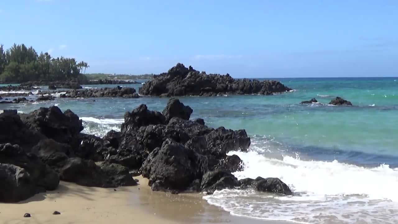 Waimea, HI — Waialea Bay - Beach 69