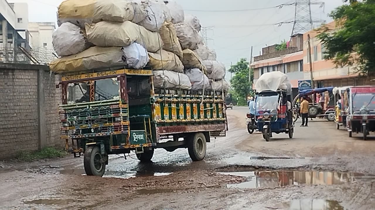 Most dangerous road and driver also drive perfectly