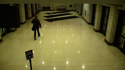 7140CVCULSecuirtyLobbySouth_2021-01-06_14h20min01s057ms.mp4