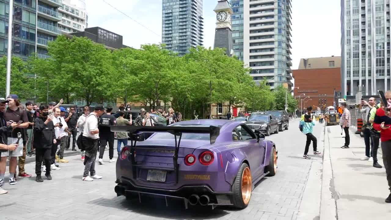 Gumball 3000 Toronto | Liberty Walk Nissan GTR R35 Spitting Flames