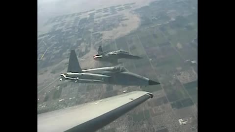 2003-12-16, Citation Ultra, Yuma, AZ (NYL), Formation Flight With F-5's