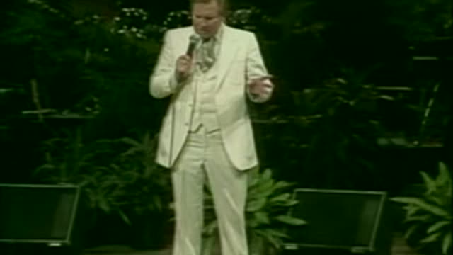 Jimmy Swaggart - O mestre e a multidão