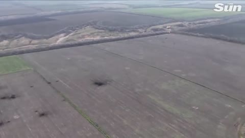 Ukrainian paratroopers destroy Russian tank with guided missile