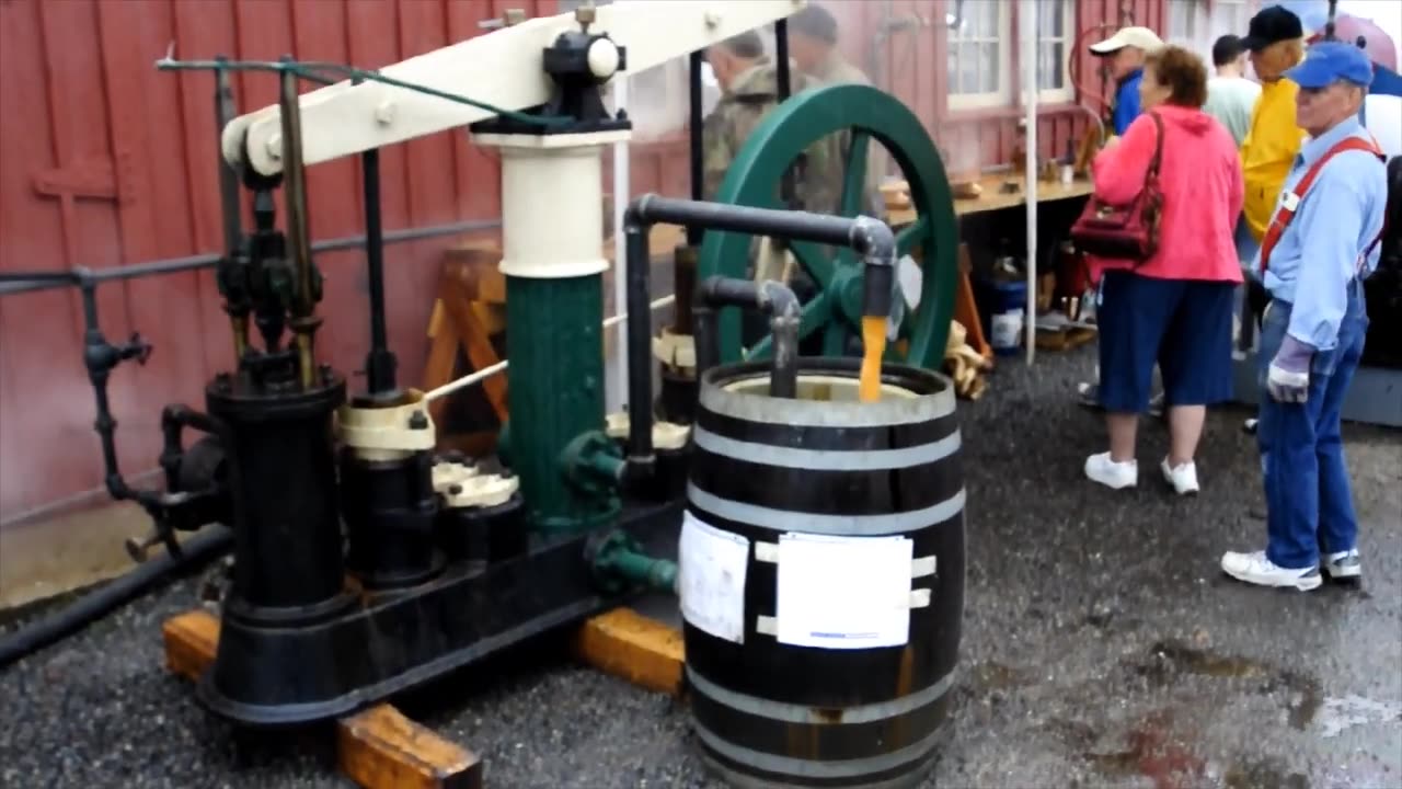 Mystic Harbor Antique Marine Engine Exposition 2012 Part 2