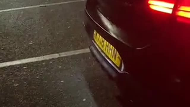 The exhaust cylinder starts