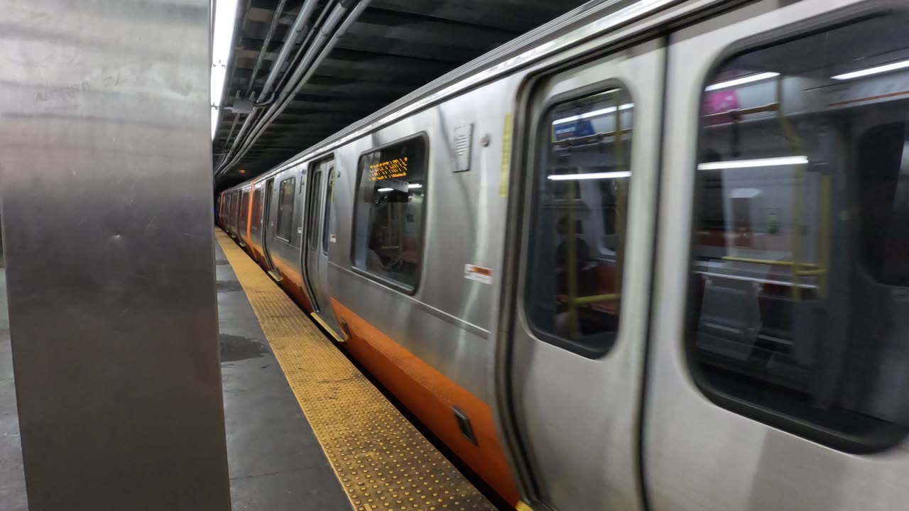 Orange Line MBTA Boston - Chinatown