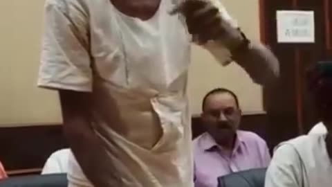 Dada ji ne jhende gad deye