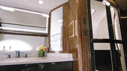 The G700 Interior- Stateroom. Shower