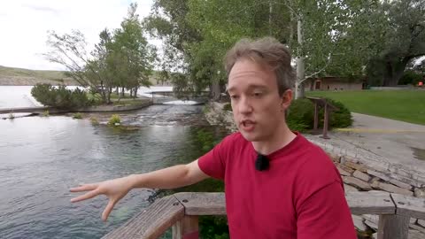 What counts as the world's shortest river_