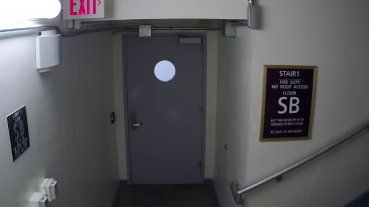 6151RHOBSBRSBST1STAIRWAYSIDE_2021-01-06_07h40min02s167ms.mp4