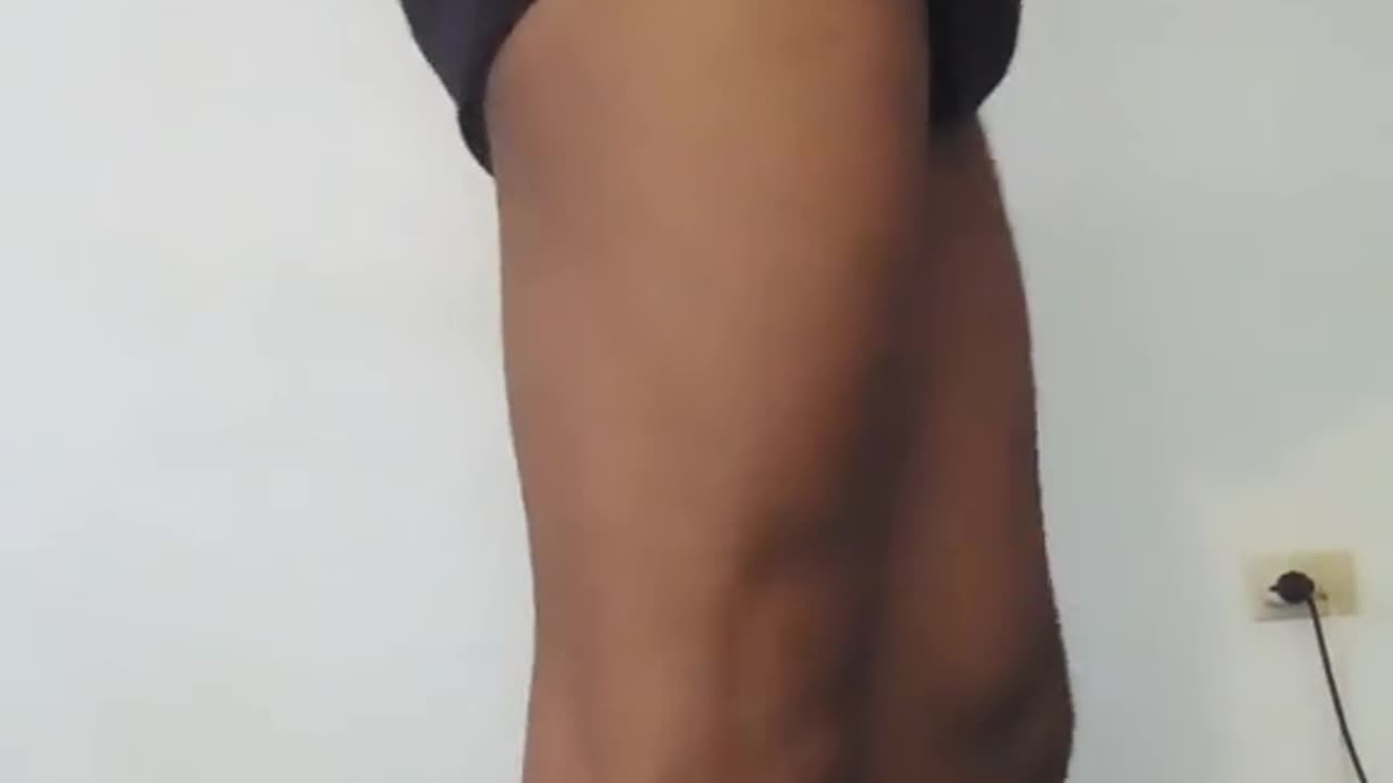 Dumbbell Squats To Train Your Legs Try It Out (16 March 2023)