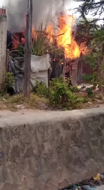 Incendio en el barrio Villa Hermosa