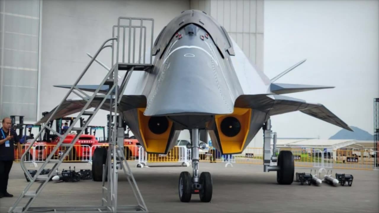 Zhuhai Airshow Highlights China 6th Generation Fighter Prototype Designed for Space Missions