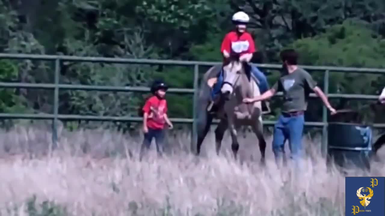 Funny horse Riding fail